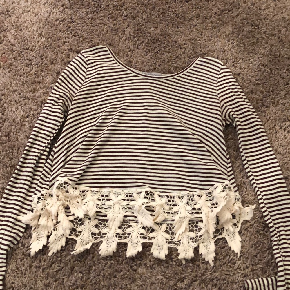 Long sleeve crop top